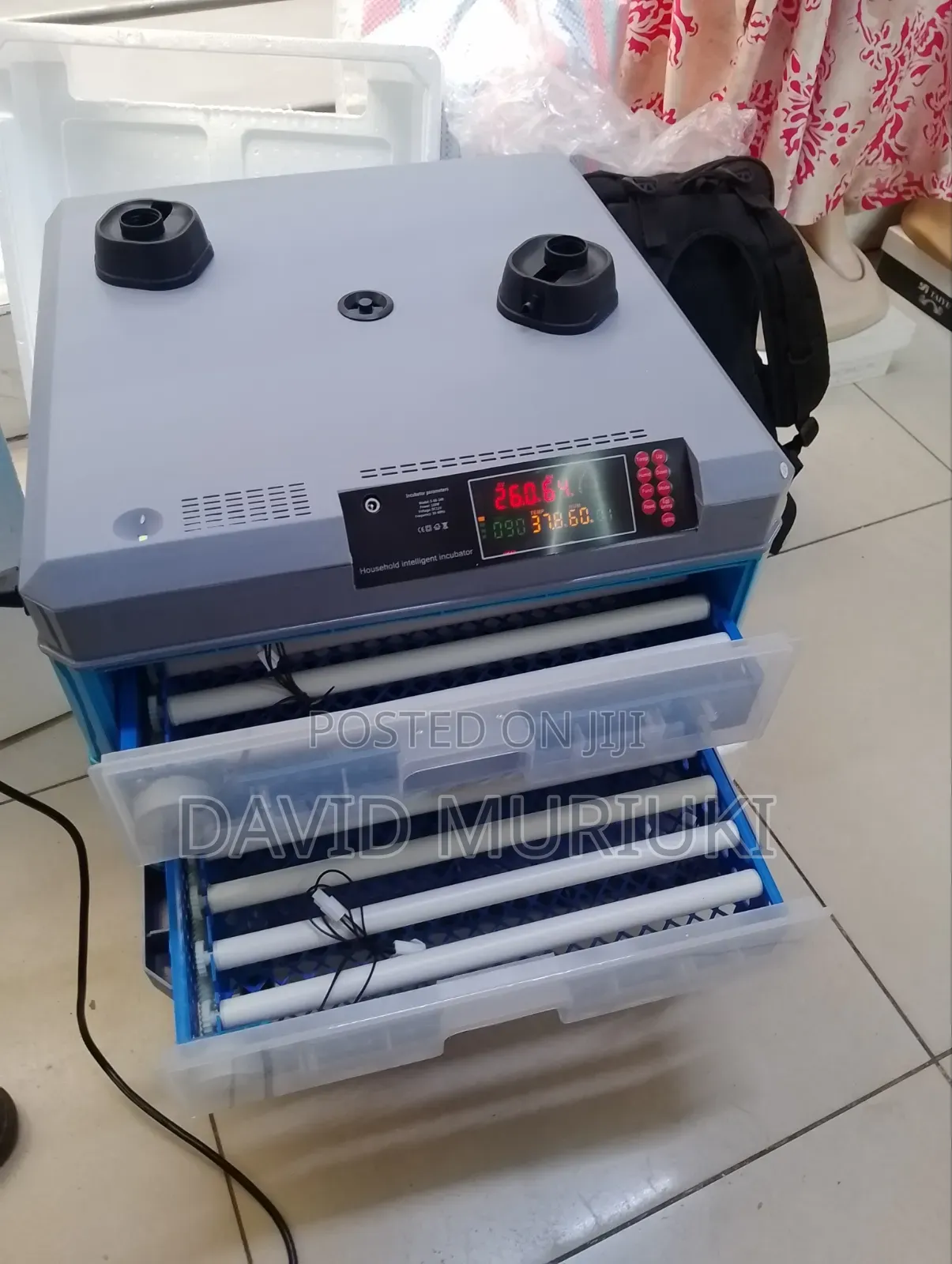 136 Eggs Fully Automatic Incubator (Digital, Ac/Dc)