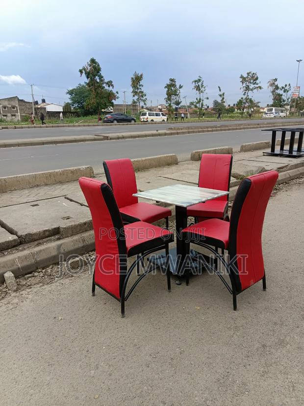 Executive Restaurant Set, Black and Red 