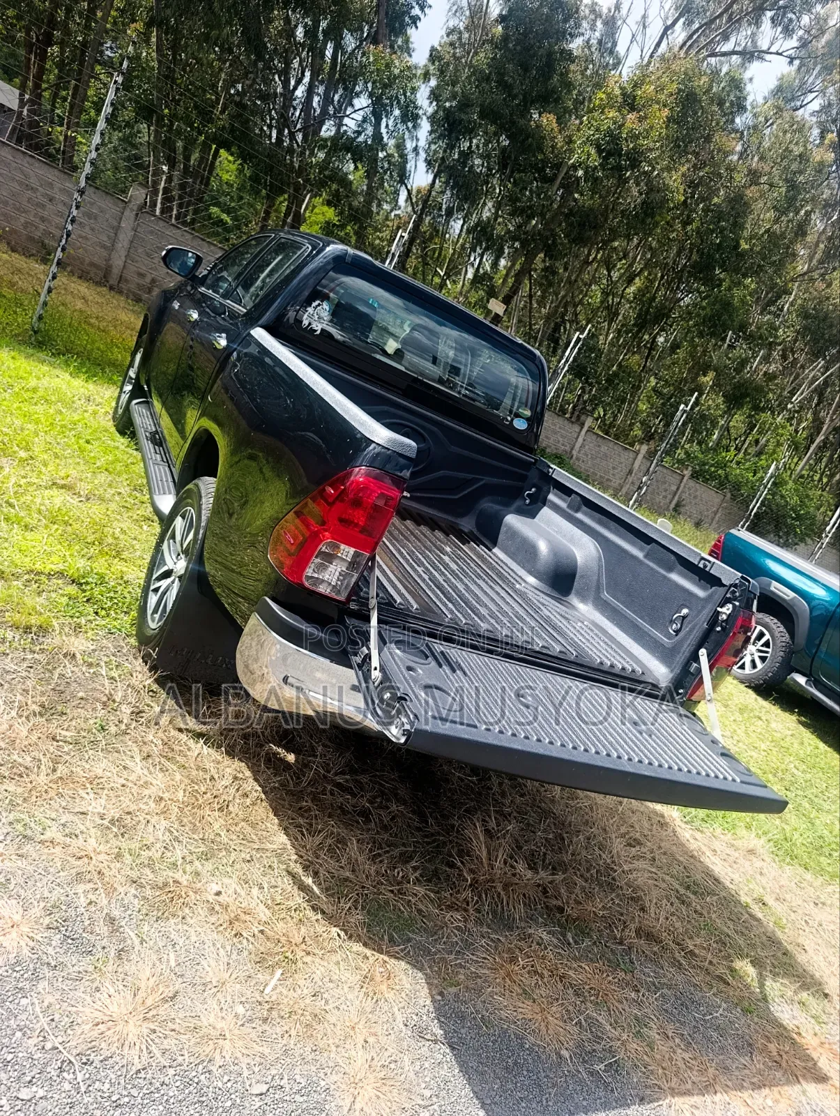 Toyota Hilux 2019 Black