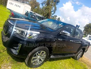 Toyota Hilux 2019 Black