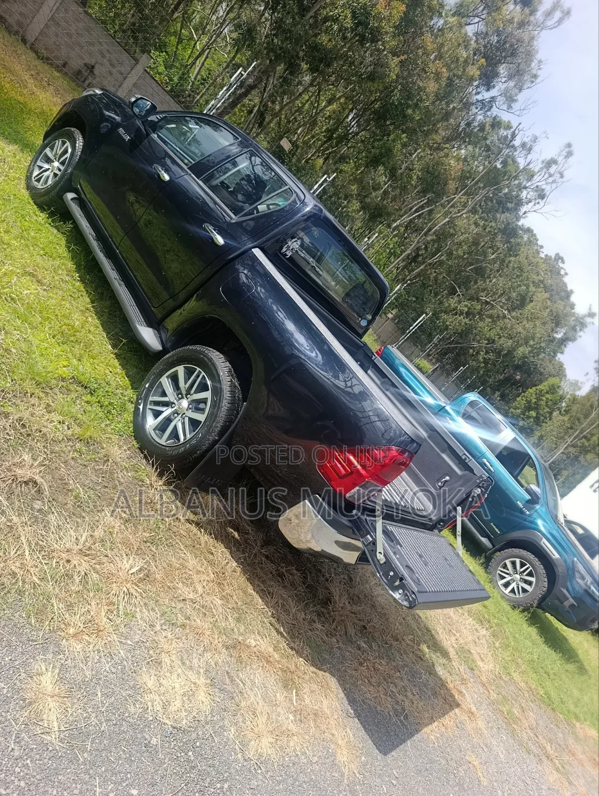 Toyota Hilux 2019 Black