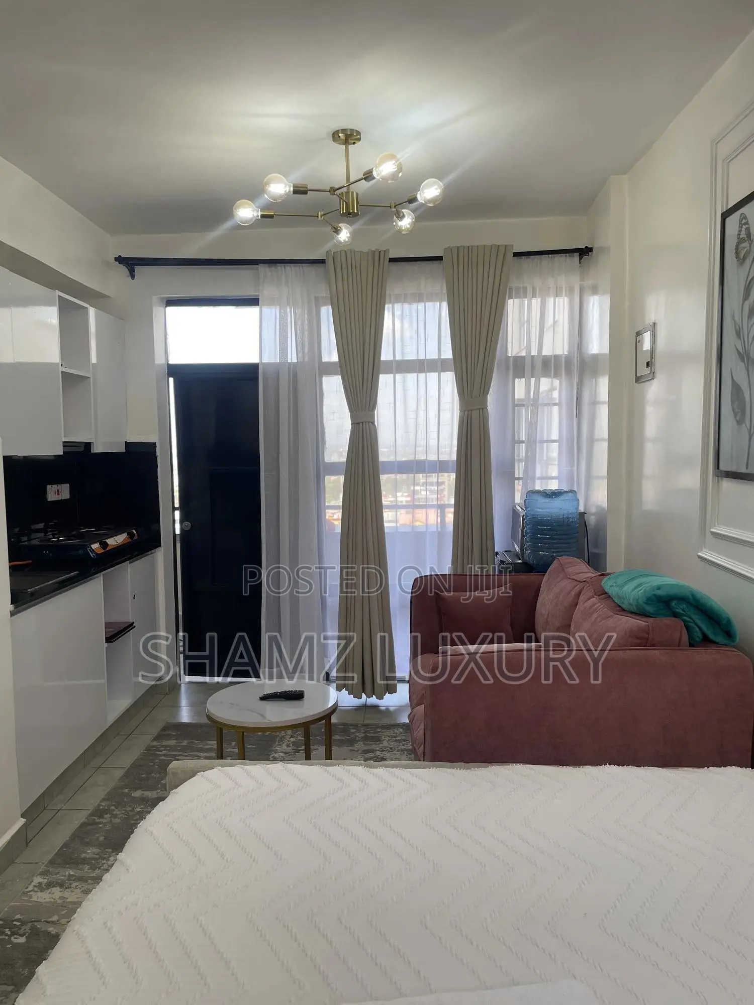 Comfortable Budget Room Close to Town