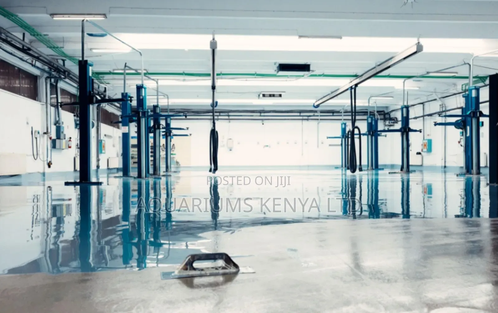 Service Center Epoxy Flooring – Heavy-Duty Garage Workshop Floors