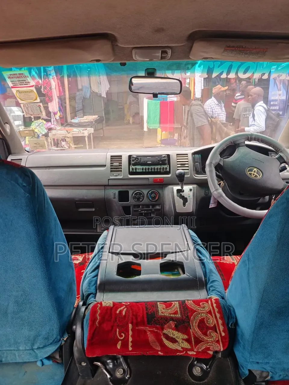 Toyota HiAce 2012 White