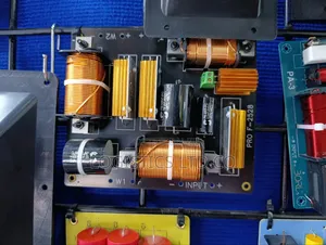 Pro F-2528 1500w 3 Way Speaker Crossover
