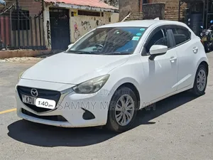 Mazda Demio 2018 Pearl
