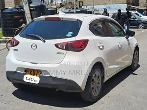 Mazda Demio 2018 Pearl