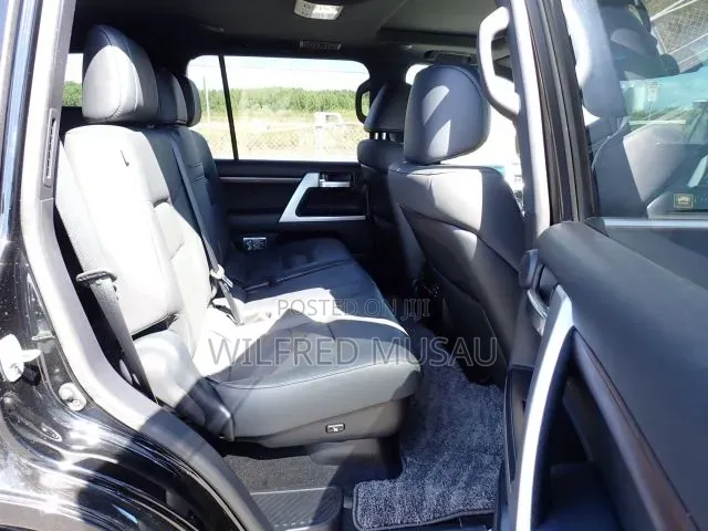 Toyota Land Cruiser 4.5 V8 VXR 2019 Black