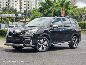 Subaru Forester Premium AWD 2019 Black