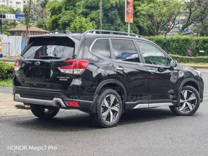 Subaru Forester Premium AWD 2019 Black