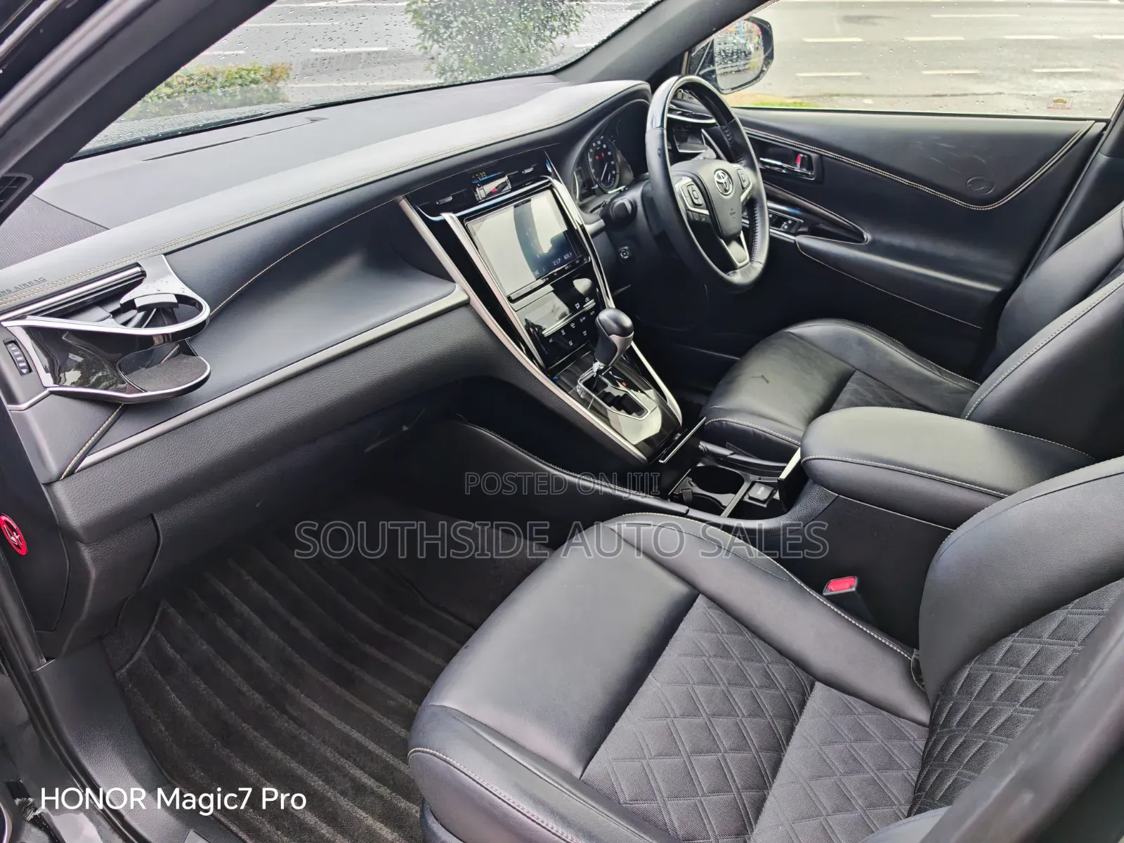 Toyota Harrier 2019 Black