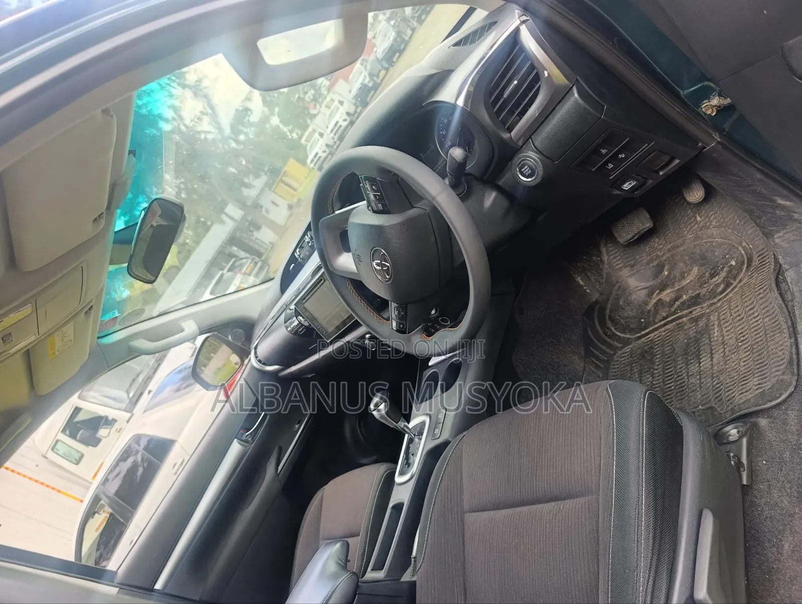 Toyota Hilux 2019 Green