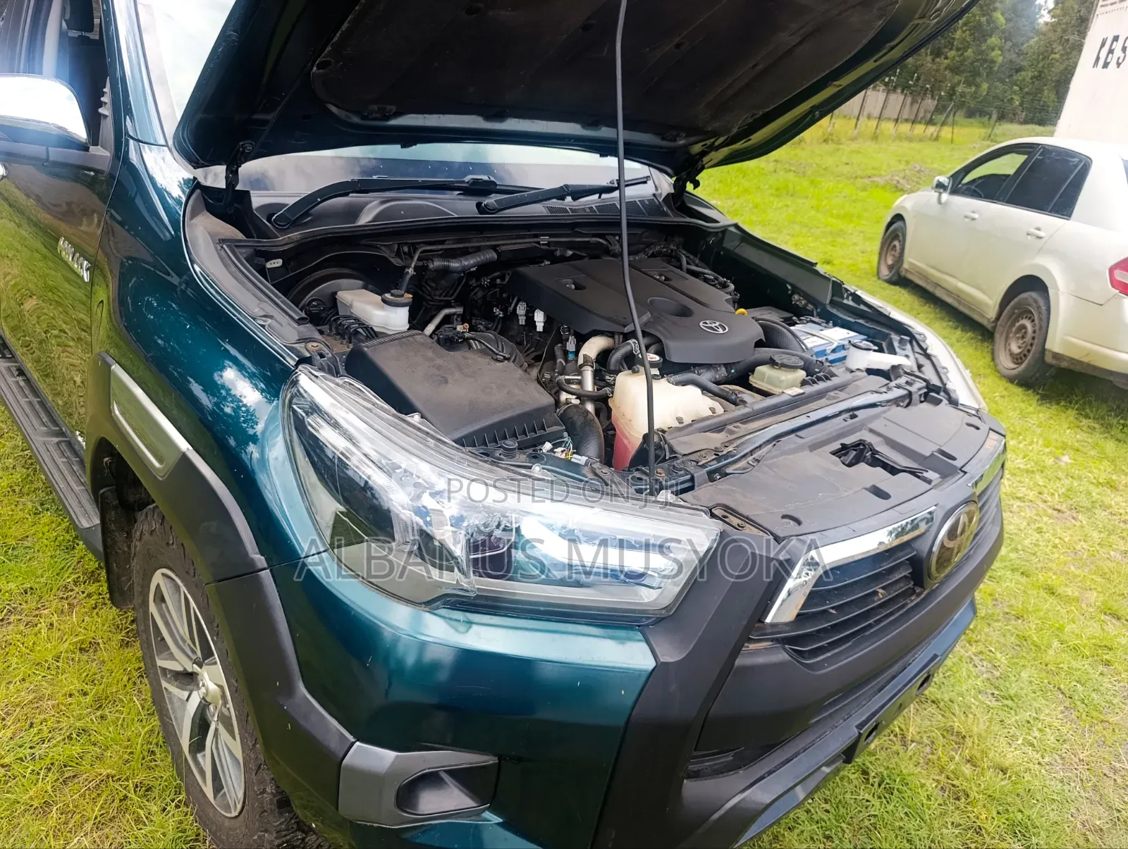 Toyota Hilux 2019 Green