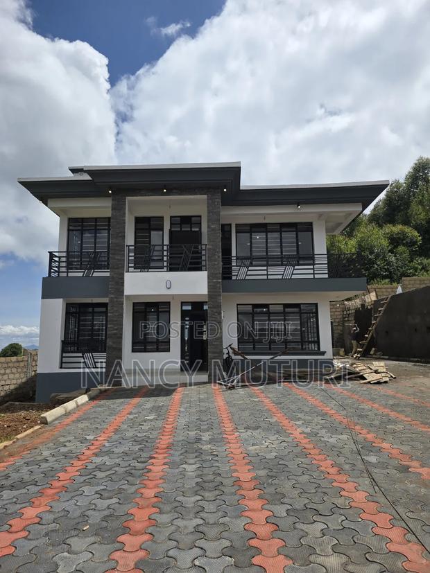 4bdrm Mansion in Ndeiya for rent
