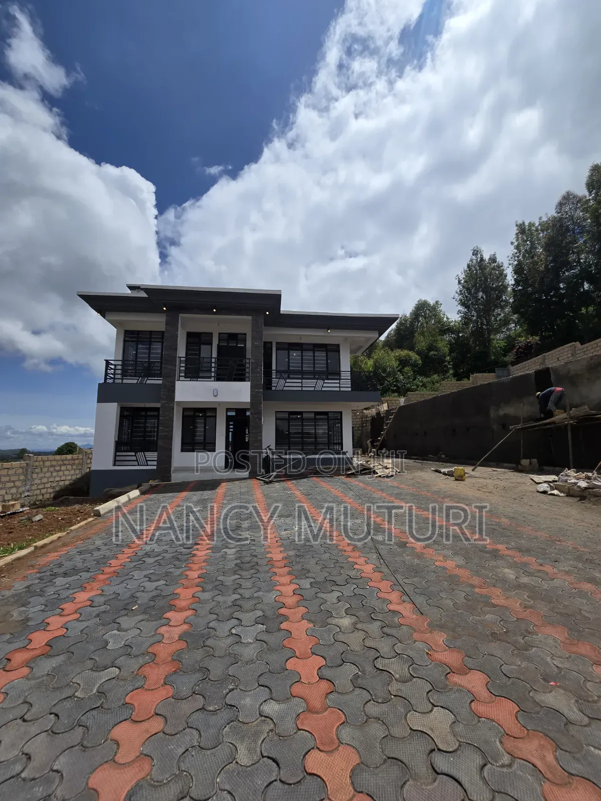4bdrm Mansion in Ndeiya for rent