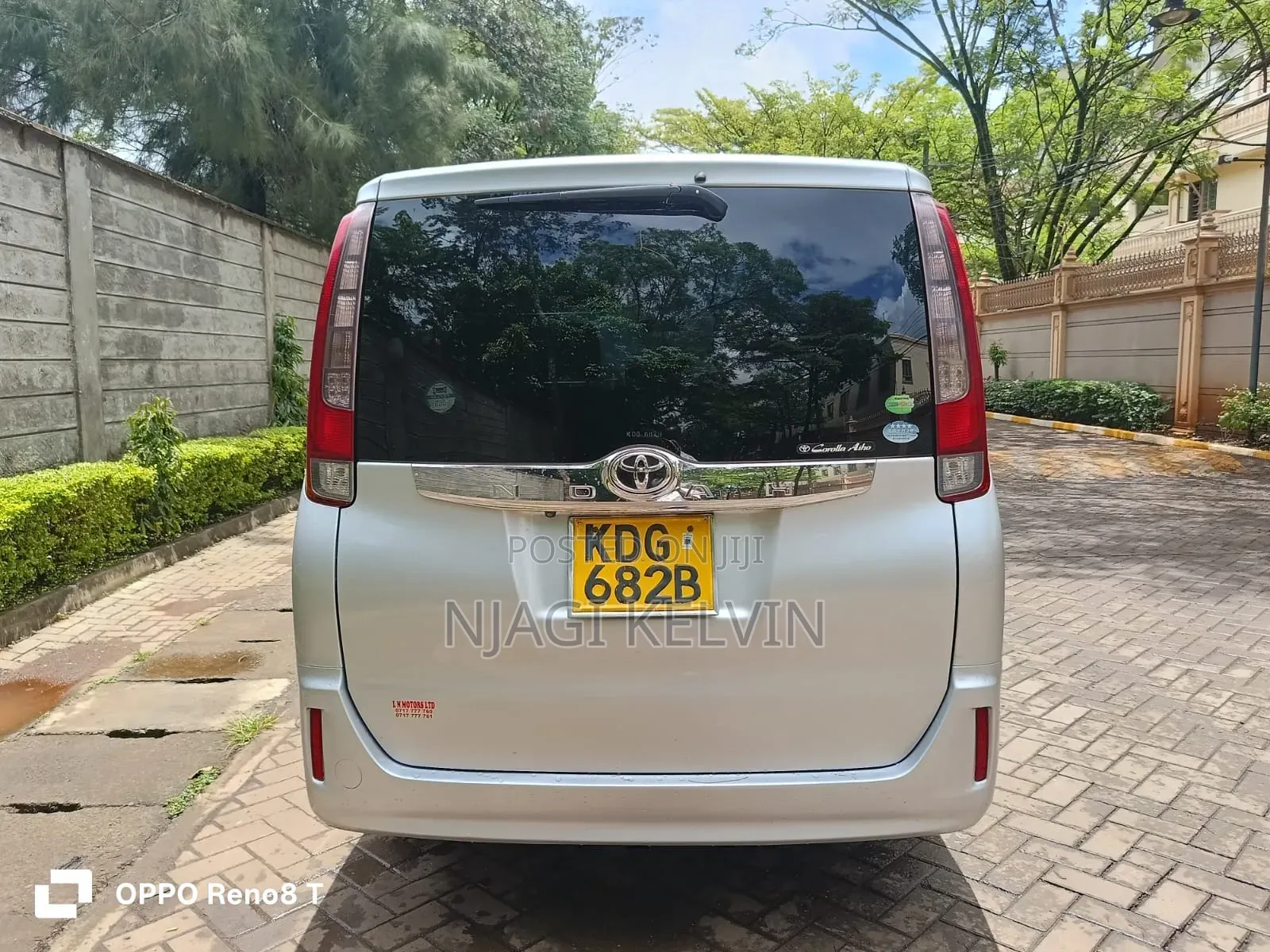 Toyota Noah 2015 Silver