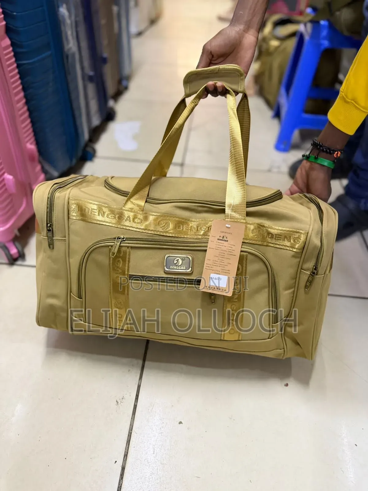Canvas Material Medium Multi Pockets Travel Duffel Bag*
Beige