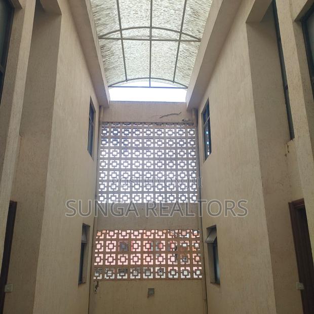 3bdrm House in Nyari for rent