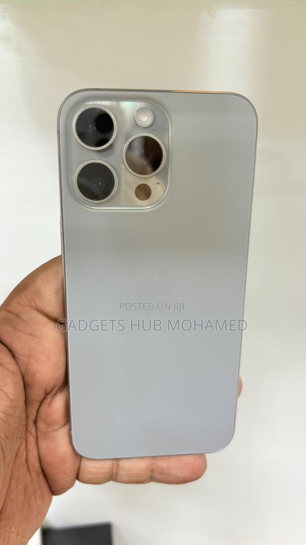 Apple iPhone 15 Pro Max 512 GB Silver