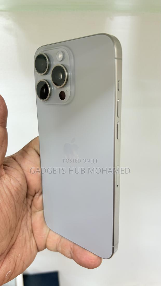 Apple iPhone 15 Pro Max 512 GB Silver - thumbnail 6