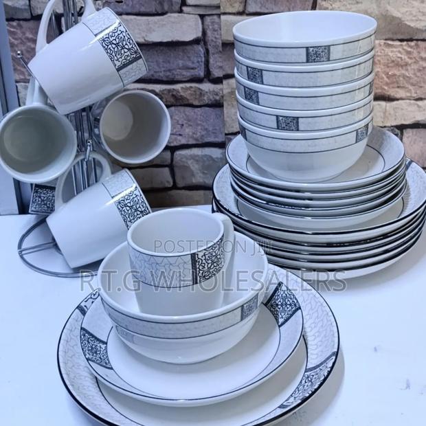 Elegant 24 Piece Opal Dinnerware Set for Home Use