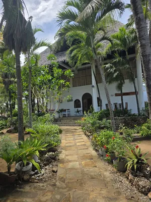 Furnished 5bdrm Villa in Giulia On 1/2 Acre, Watamu for sale