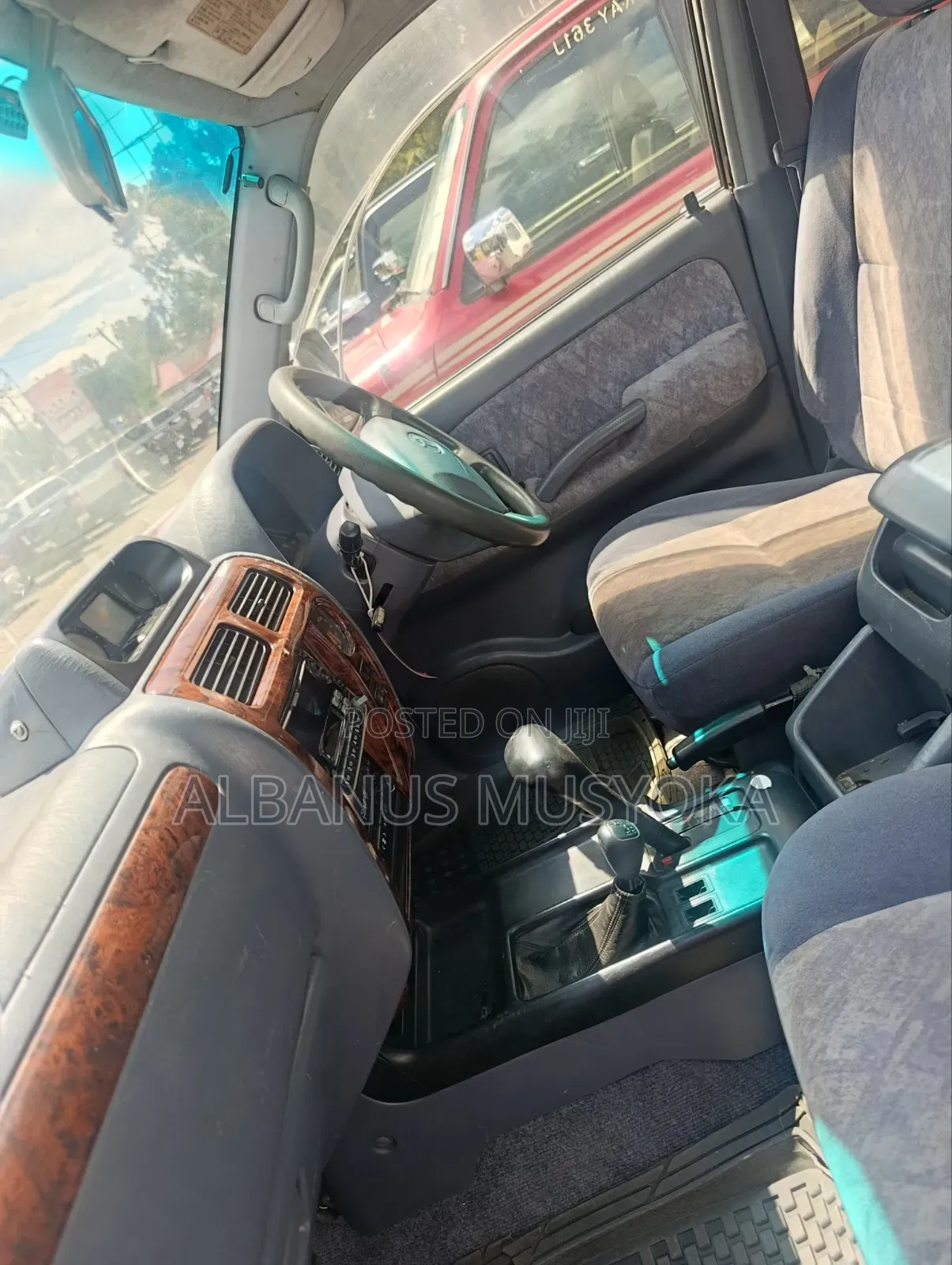 Toyota Land Cruiser Prado 1998 White