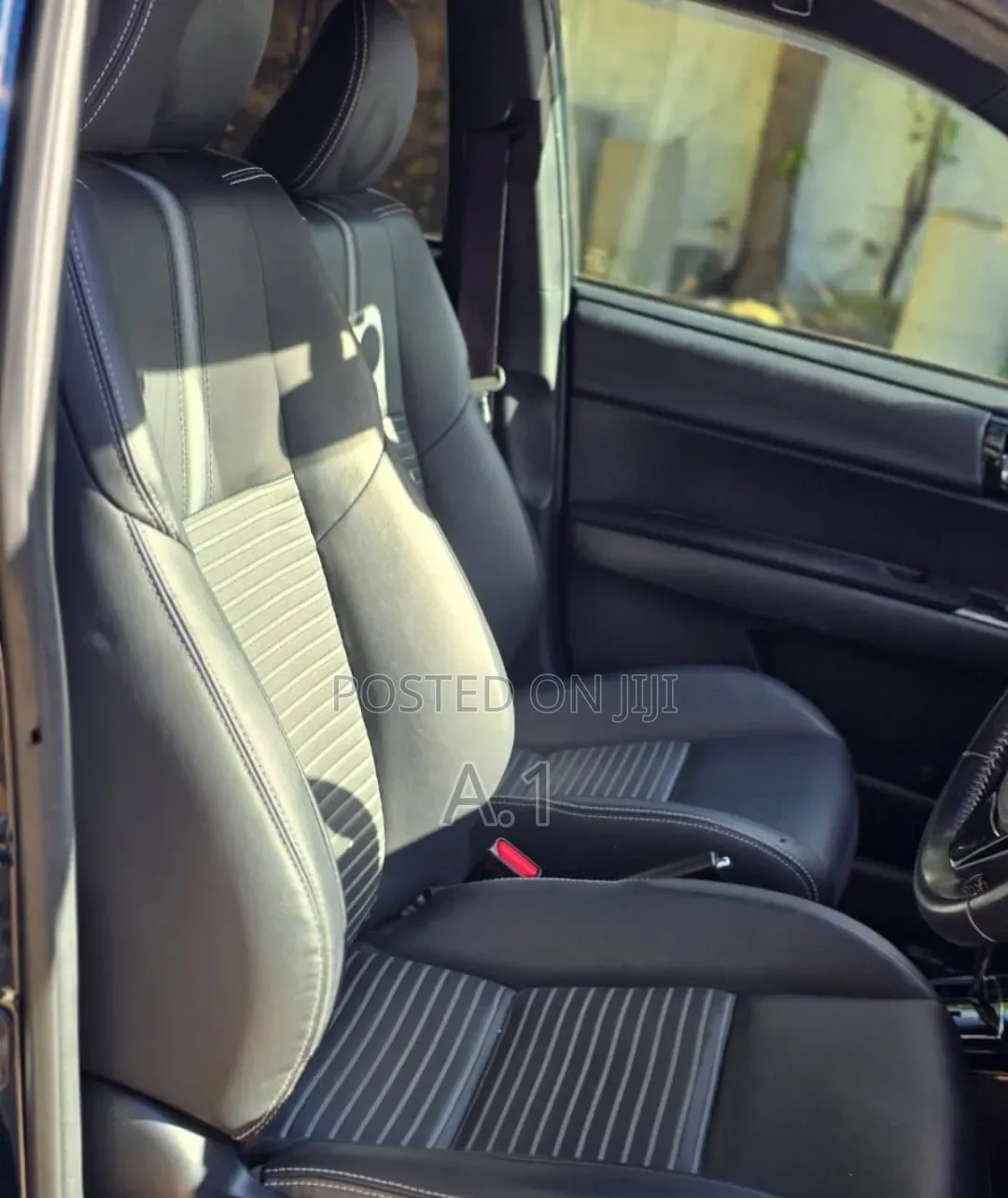 Toyota Corolla Fielder 1.5 Hybrid FWD 2019 Blue