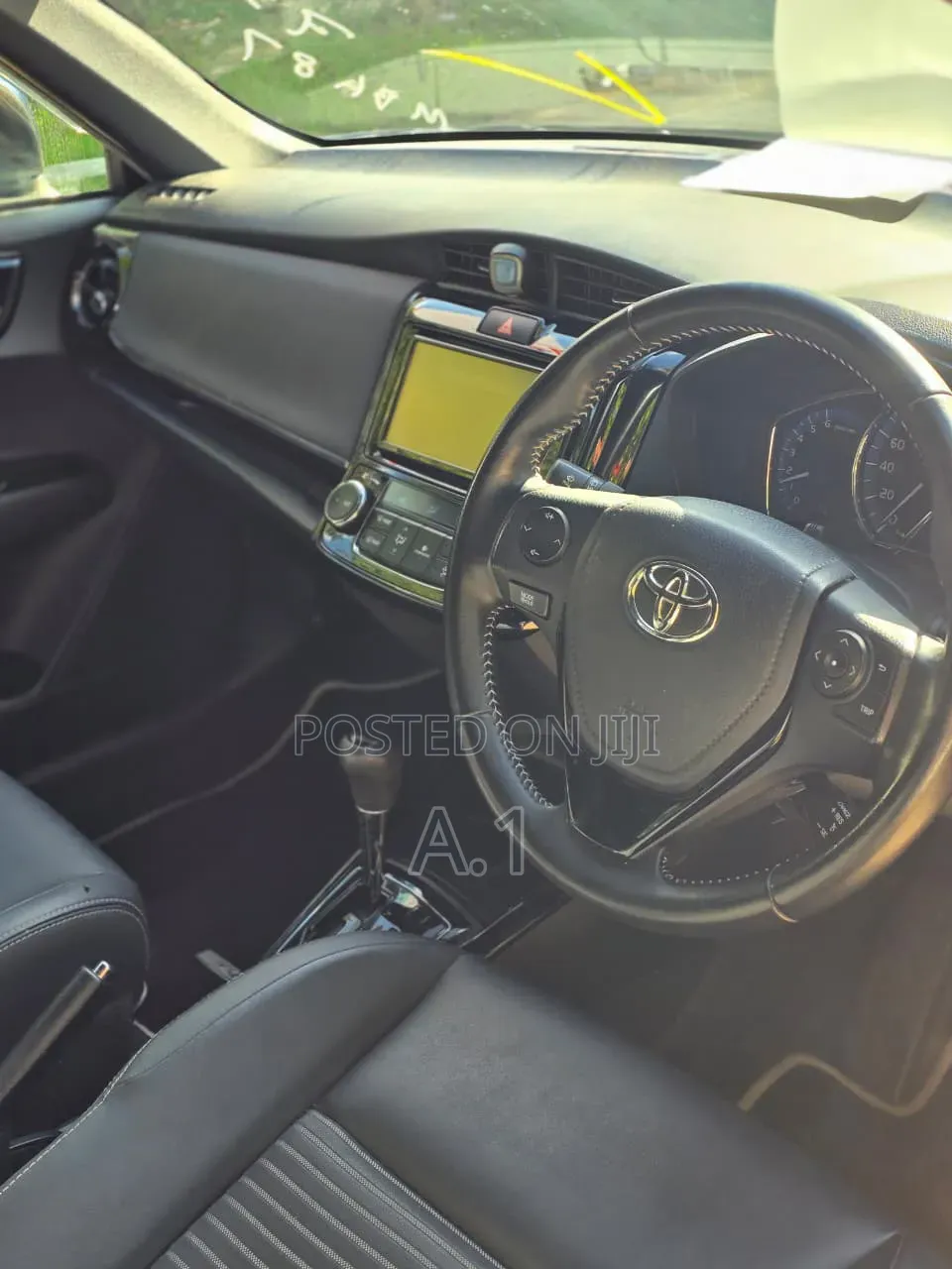 Toyota Corolla Fielder 1.5 Hybrid FWD 2019 Blue