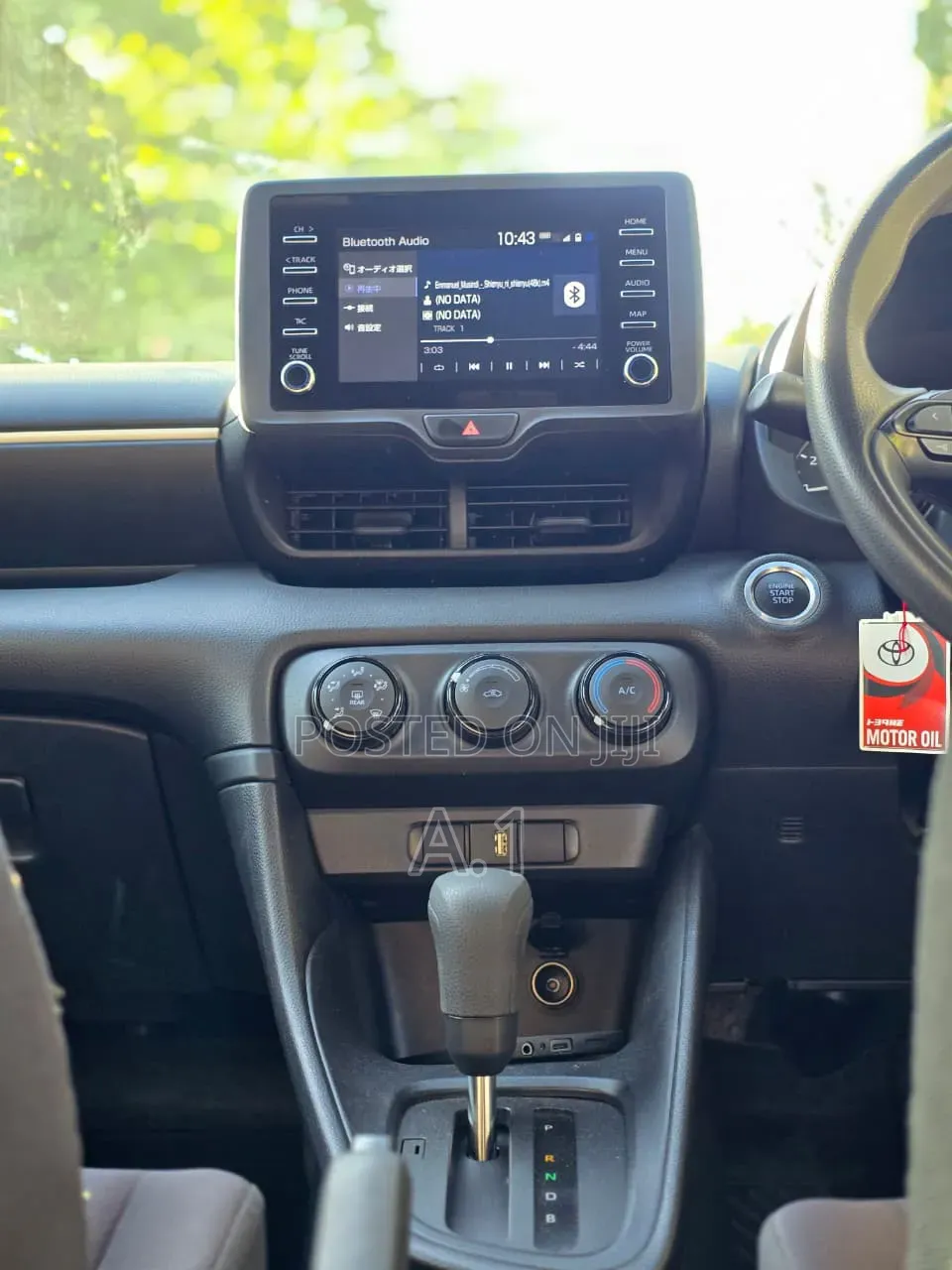 Toyota Yaris 2020 Pearl