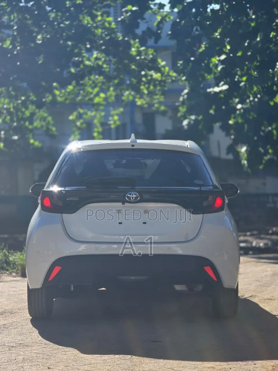Toyota Yaris 2020 Pearl