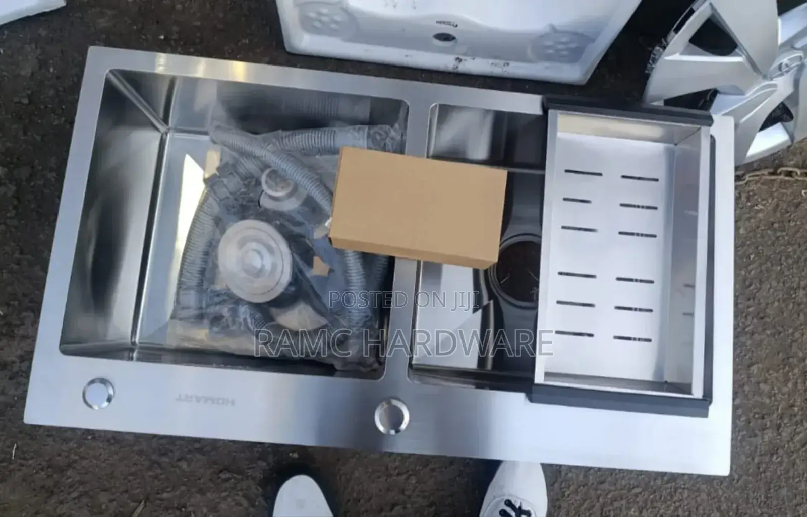 Kitchen Sink With Soap Dish