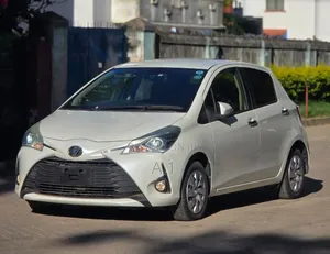 Toyota Vitz 1.0 FWD 5dr 2019 Off white