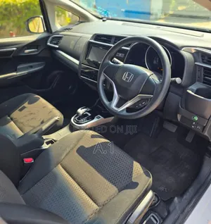 Honda Fit 2019 Pearl