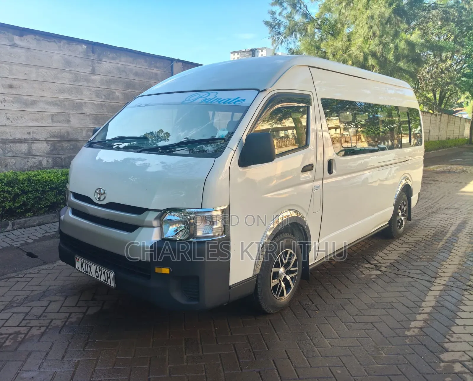 Toyota HiAce 2019 White