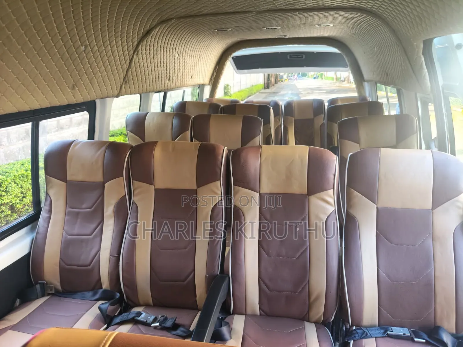 Toyota HiAce 2019 White