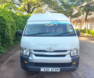Toyota HiAce 2019 White