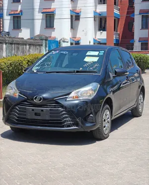 Toyota Vitz 1.3 FWD 5dr 2019 Black