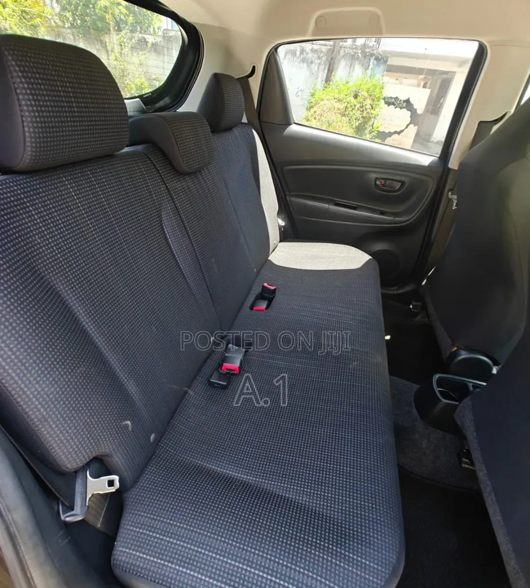 Toyota Vitz 1.3 FWD 5dr 2019 Black