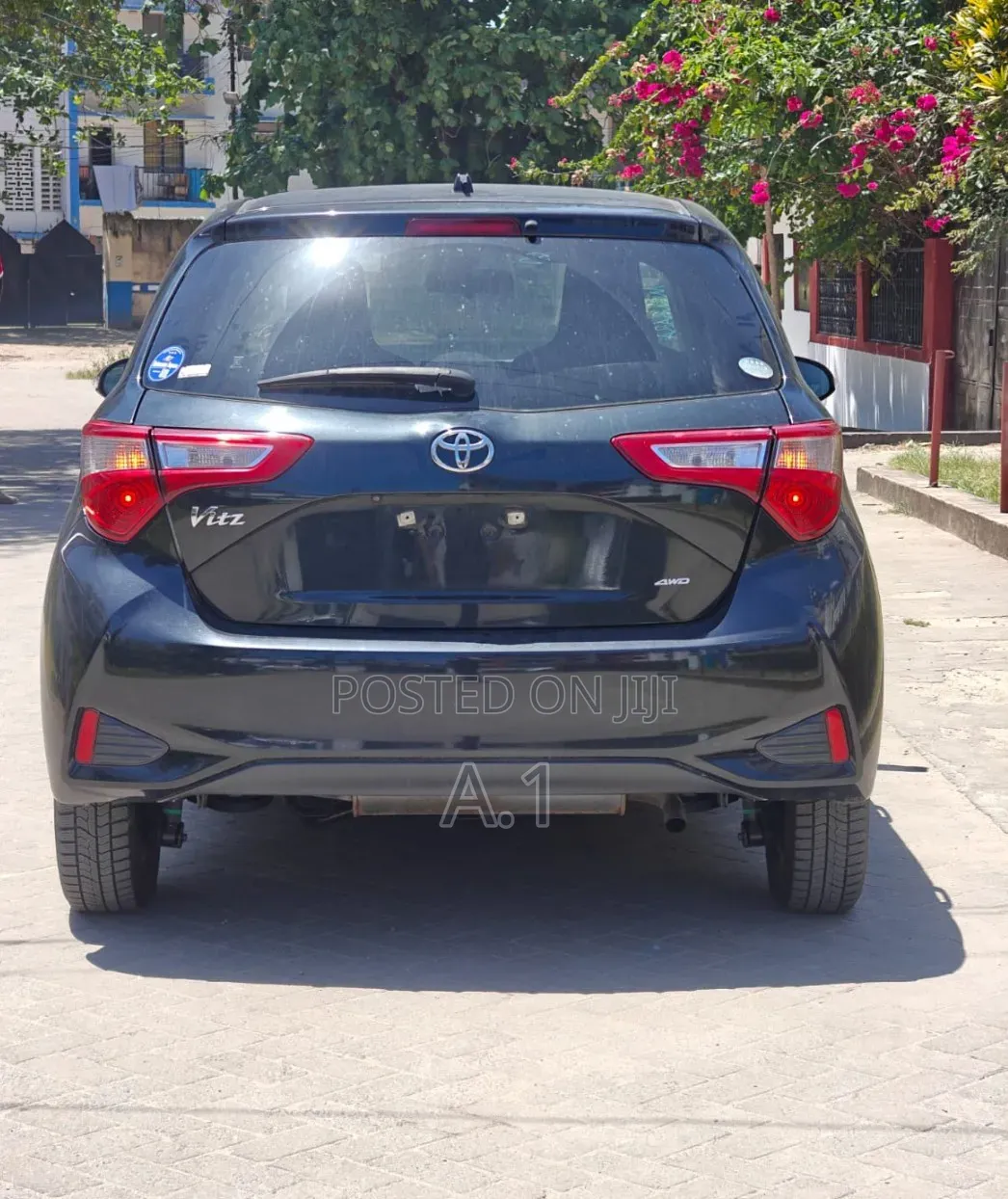 Toyota Vitz 1.3 FWD 5dr 2019 Black