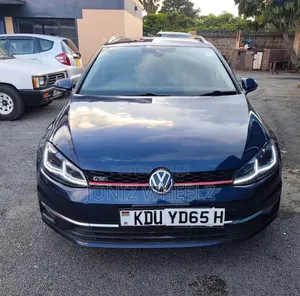 Volkswagen Golf TSI S FWD 2018 Blue