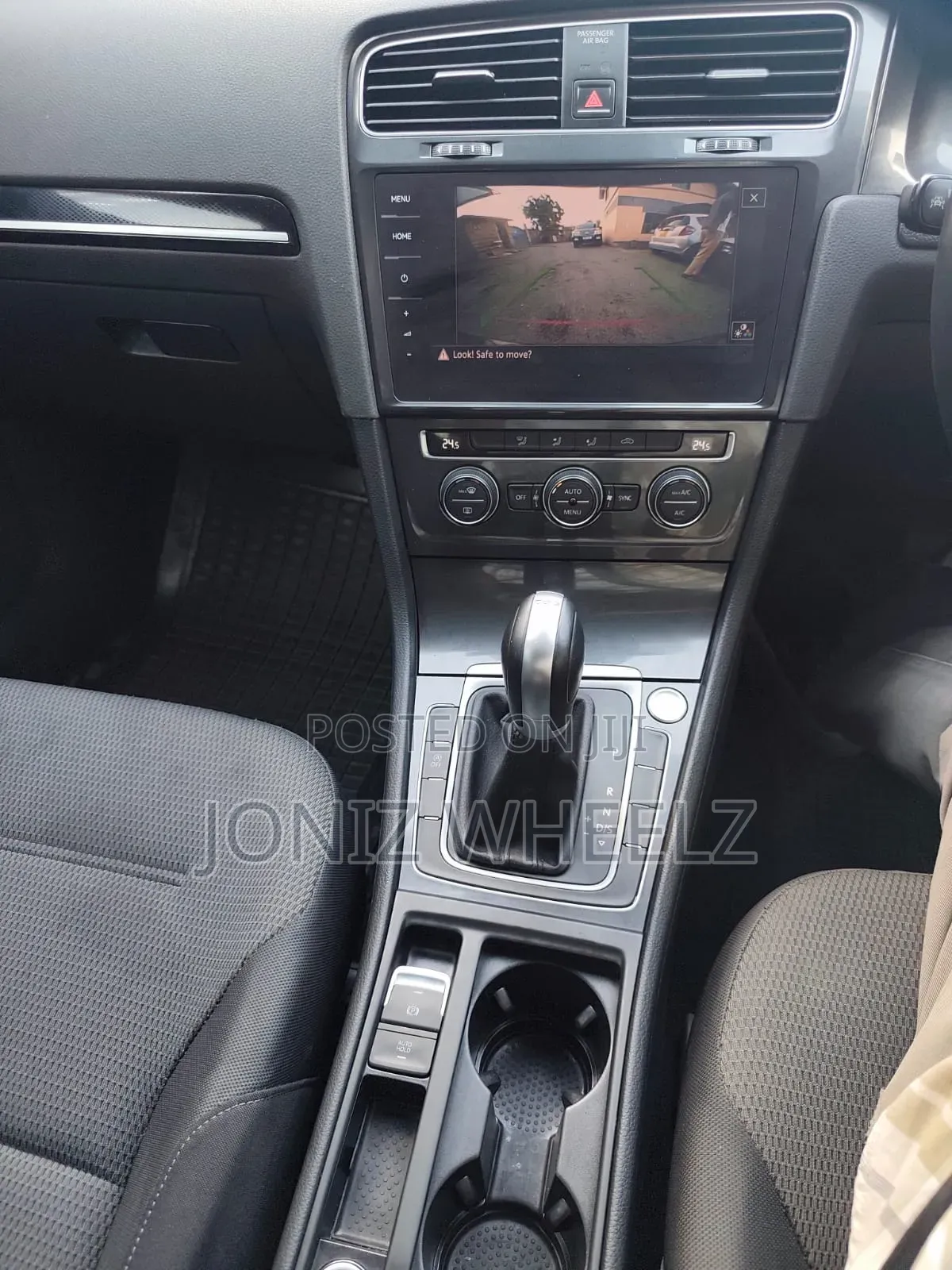 Volkswagen Golf TSI S FWD 2018 Blue