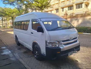 Toyota Grand HiAce 2017 White