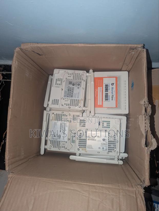 Faulty Huawei Hg8536m Fiber Routers (Outer Shell Is New) - thumbnail 3