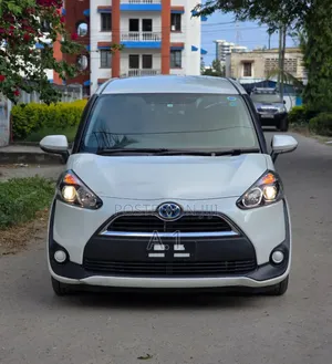 Toyota Sienta 1.5 Hybrid FWD (6-seater) 2019 Pearl