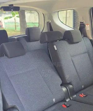 Toyota Sienta 1.5 Hybrid FWD (6-seater) 2019 Pearl