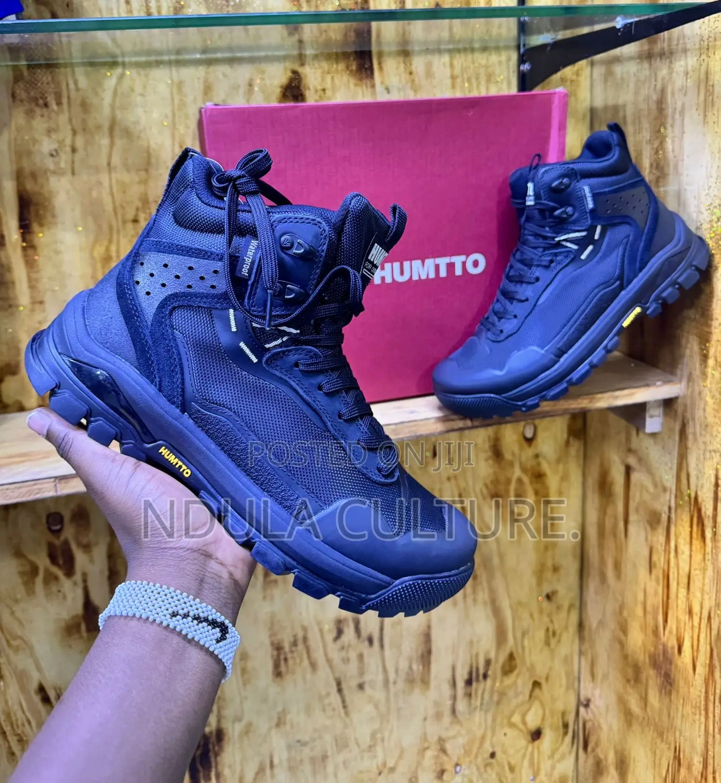 Humtto Boots