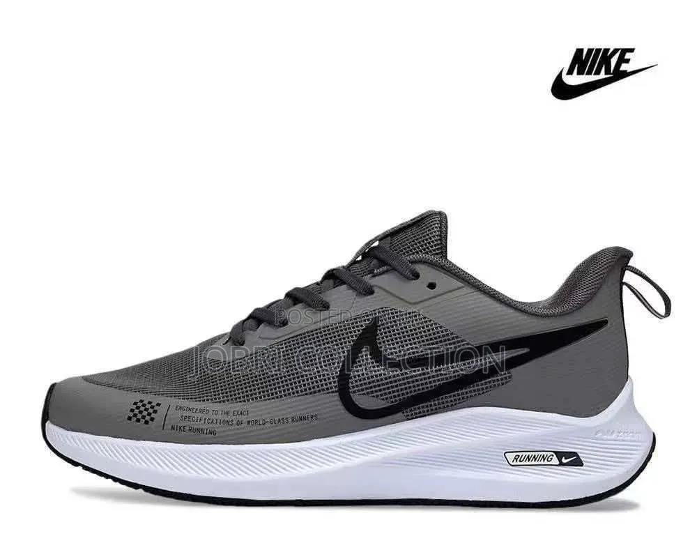 Nike Zoom Structure 7x Sneakers