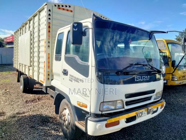 Isuzu Frr33 Truck. - main view