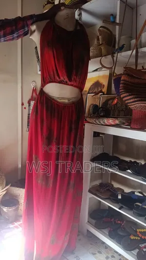 Backless Dera